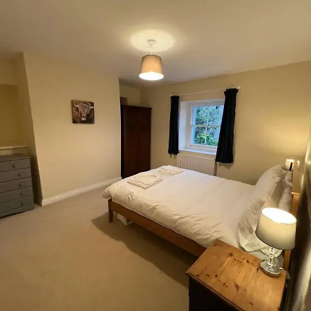 Holiday home Stunning 4-bed Grade Ii House In The District