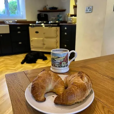 Сasa de vacaciones House - Sleeps 10 Pet Friendly & Parking *