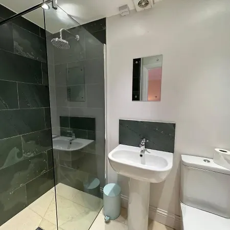 Сasa de vacaciones House - Sleeps 10 Pet Friendly & Parking