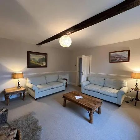 Stunning 4-bed Grade Ii House In The District Holiday home Wigton